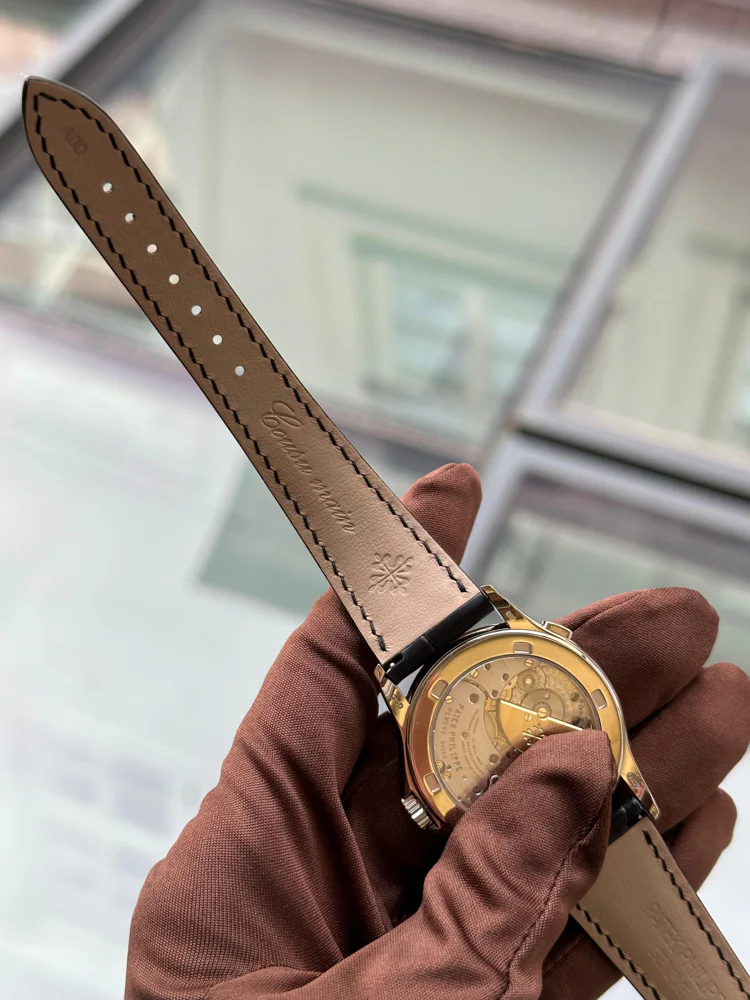 Patek Philippe World Time + Extract from Archives 2004
